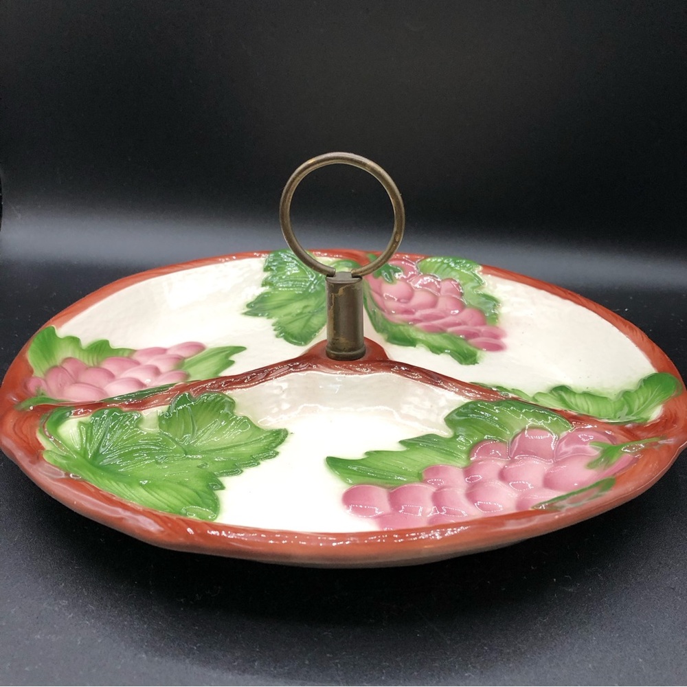 Maddox of CA 1960’s Divided Dish Serving Tray Metal Ring Handle Grapes EXCELLENT